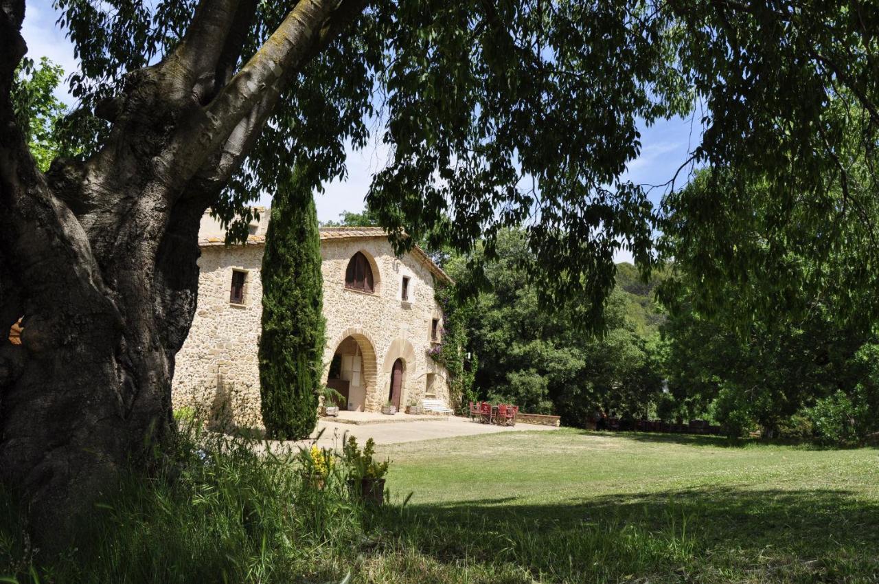 Хостел Mas Pages Sant Esteve De Guialbes Екстер'єр фото