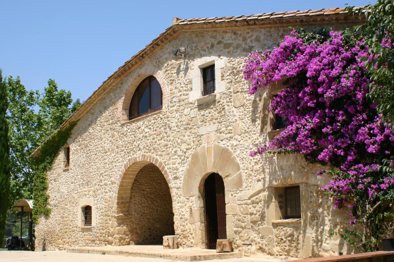 Хостел Mas Pages Sant Esteve De Guialbes Екстер'єр фото